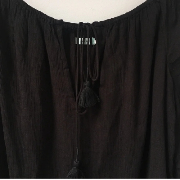 New urban outfitters Kimchi Blue Linda tassel Tie Front Off the shoulder top - Picture 4 of 8